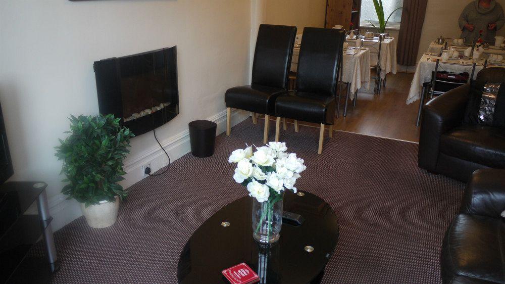 Hazelgrove Guest House Блекпул Екстериор снимка