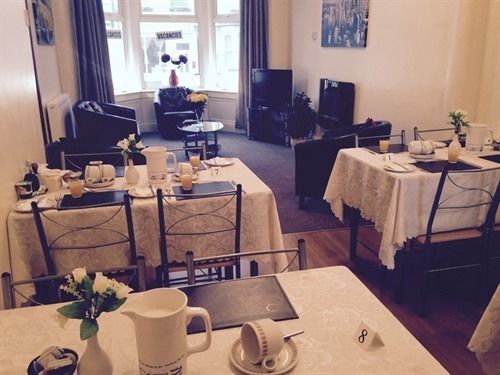 Hazelgrove Guest House Блекпул Екстериор снимка